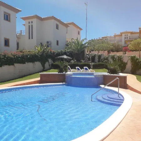 Quickcasaspain Sl Albergue *