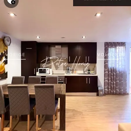 Quickcasaspain Sl Albergue *