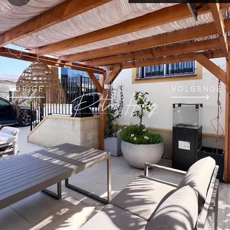 Quickcasaspain Sl * Rojales